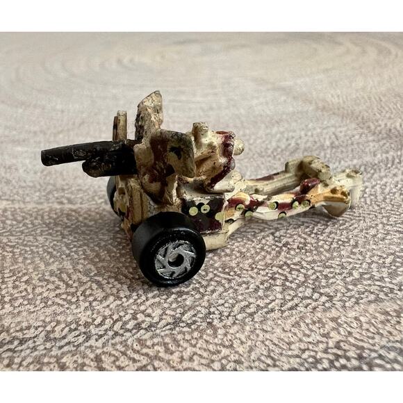 Vintage Military Micro Machines Tank Cannon Tan Brown Green Camo Artillery Toy - Picture 8 of 9